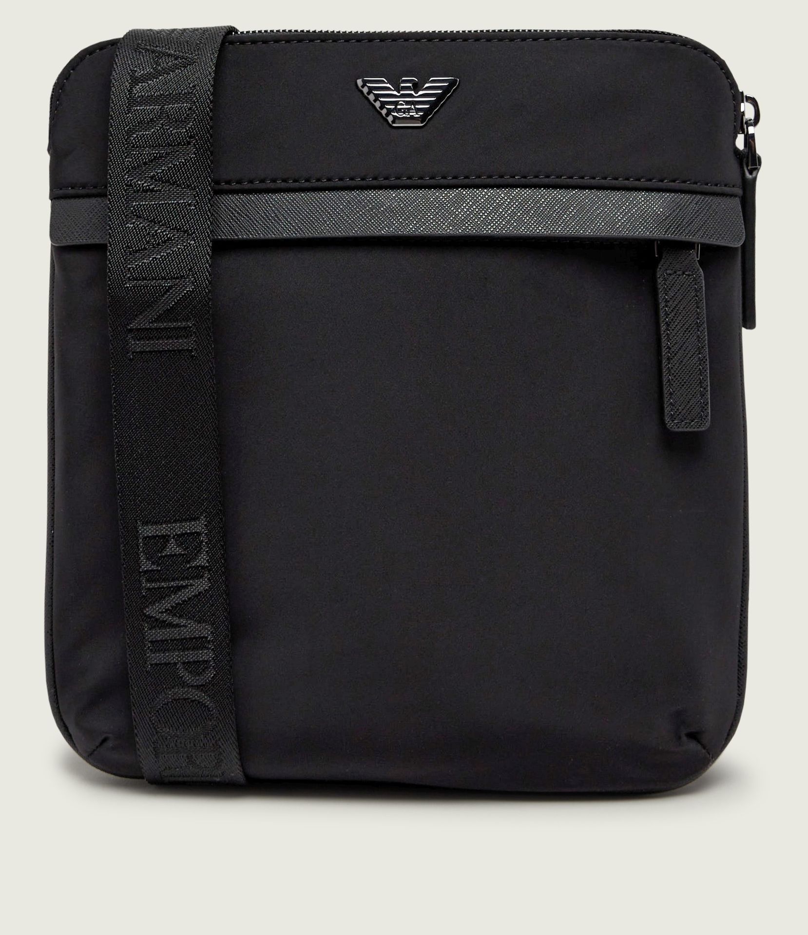 Emporio Armani Reporterka