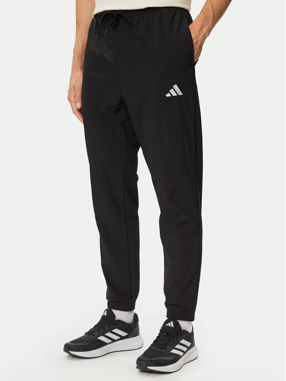 adidas Spodnie dresowe Essentials Small Logo JM1775 Czarny Regular Fit