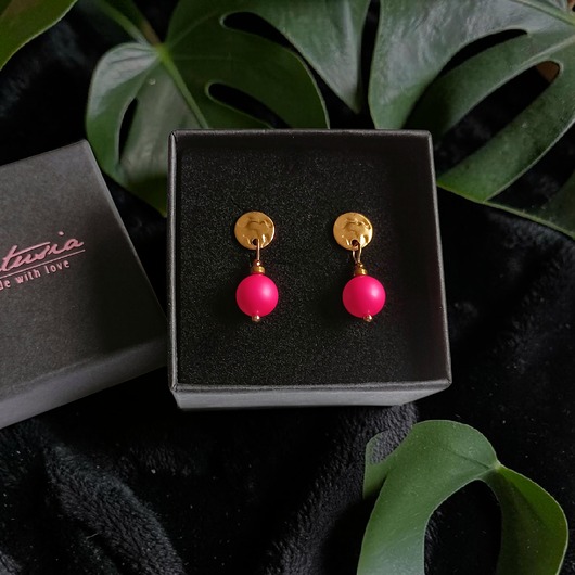 Swarovski neon pearls : neon pink : drobne sztyfty