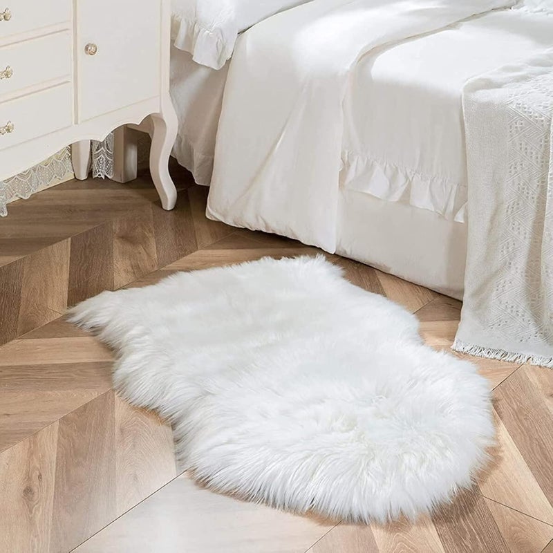 (Biały, 60 x 90 cm, nieregularny) Dywan z owczej skóry syntetycznej, dywan ze sztucznego futra, miękki dywan do sypialni i salonu