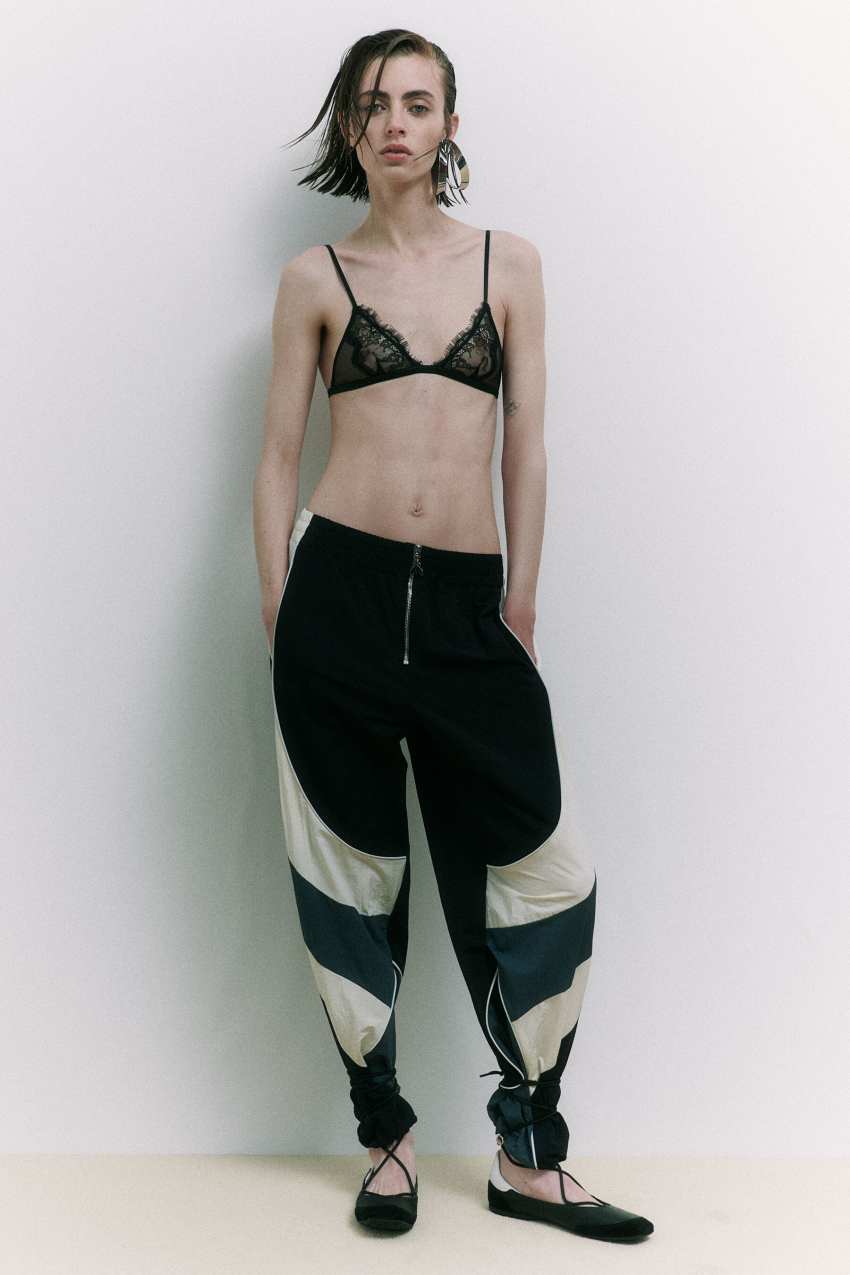 Spodnie jogger Racing color block