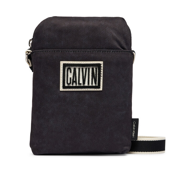 Saszetka Calvin Klein Ssnl Graphic Reporter LV04D3627G Czarny