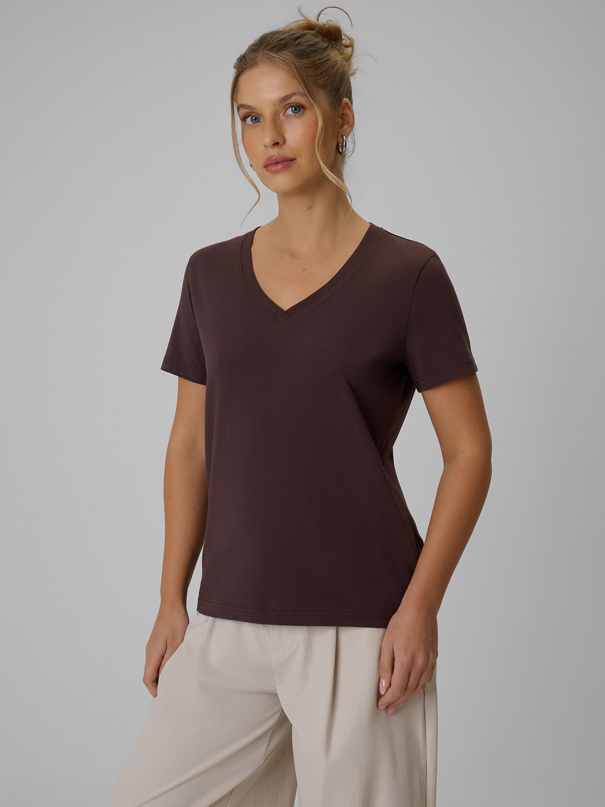 4F T-shirt regular gładki damski - brązowy XS