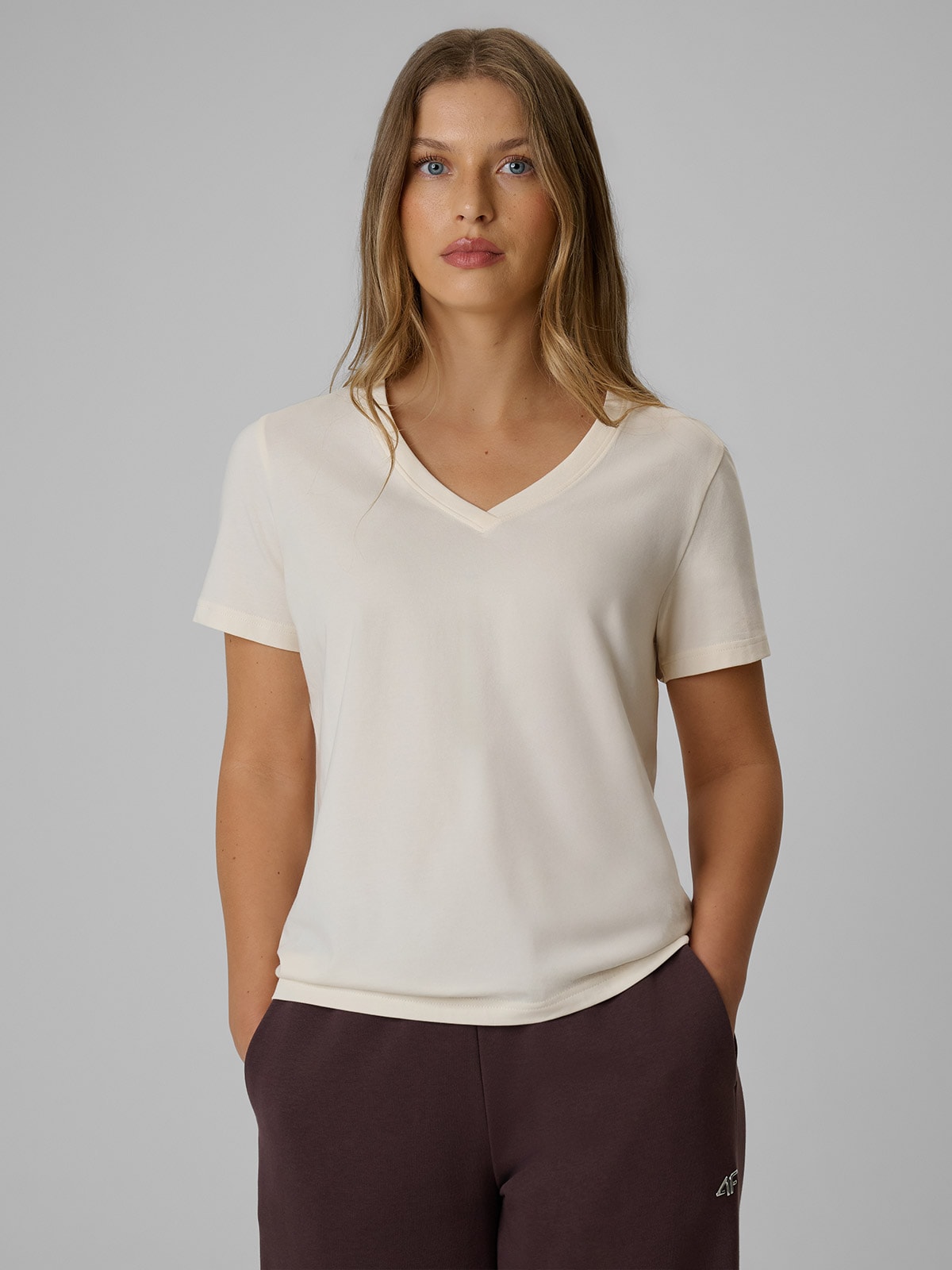 4F T-shirt regular gładki damski - kremowy XS