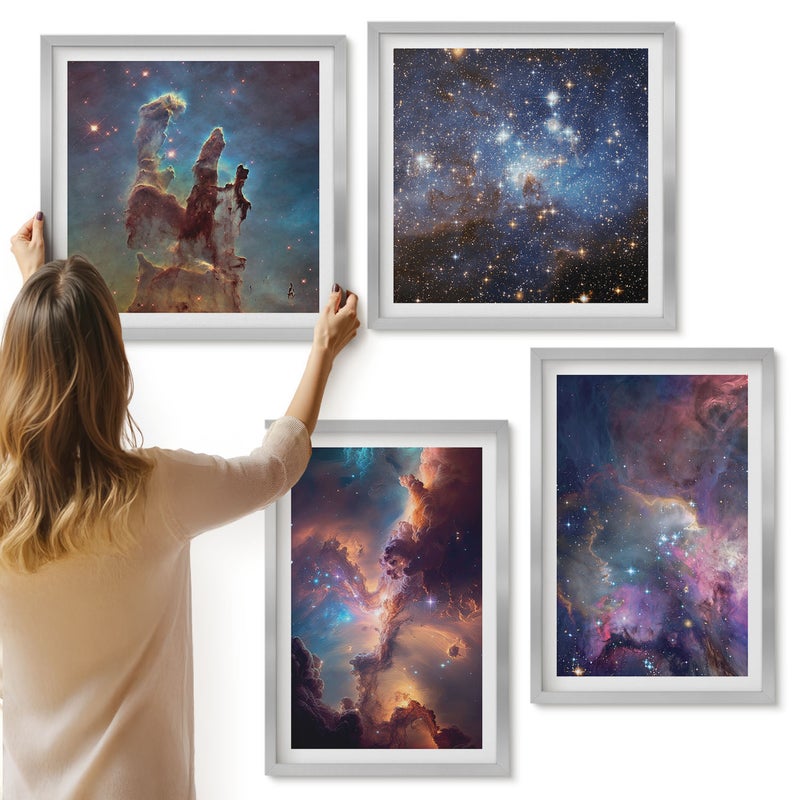 Galeria ścienna 4-częściowy komplet obrazów w srebrnych ramach - Kosmiczne pejzaże z gwiazdami i mgławicami - ArtPrintCave
