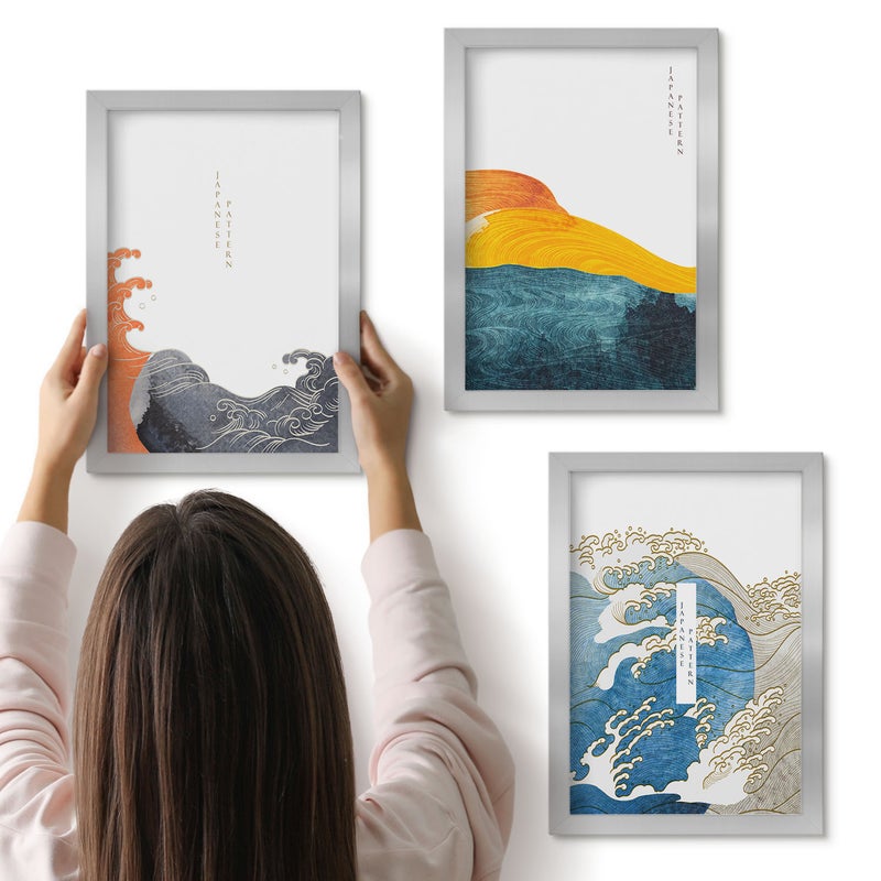 Galeria ścienna 3-częściowy komplet obrazów w srebrnych ramach - Fale w japońskim stylu graficznym - ArtPrintCave