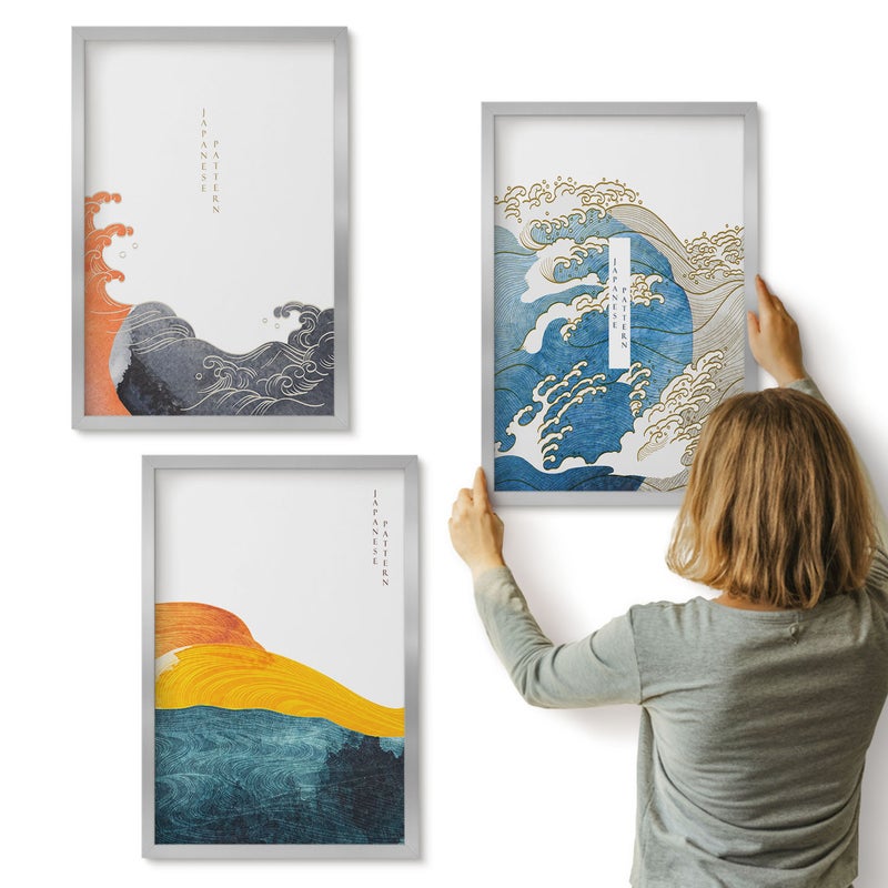 Galeria ścienna 3-częściowy komplet obrazów w srebrnych ramach - Fale w japońskim stylu graficznym - ArtPrintCave