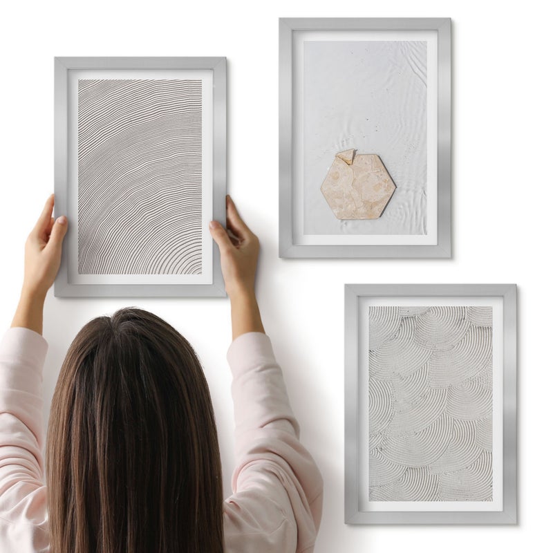 Galeria ścienna 3-częściowy komplet obrazów w srebrnych ramach - Jasne tekstury na piasku styl boho delikatny - ArtPrintCave