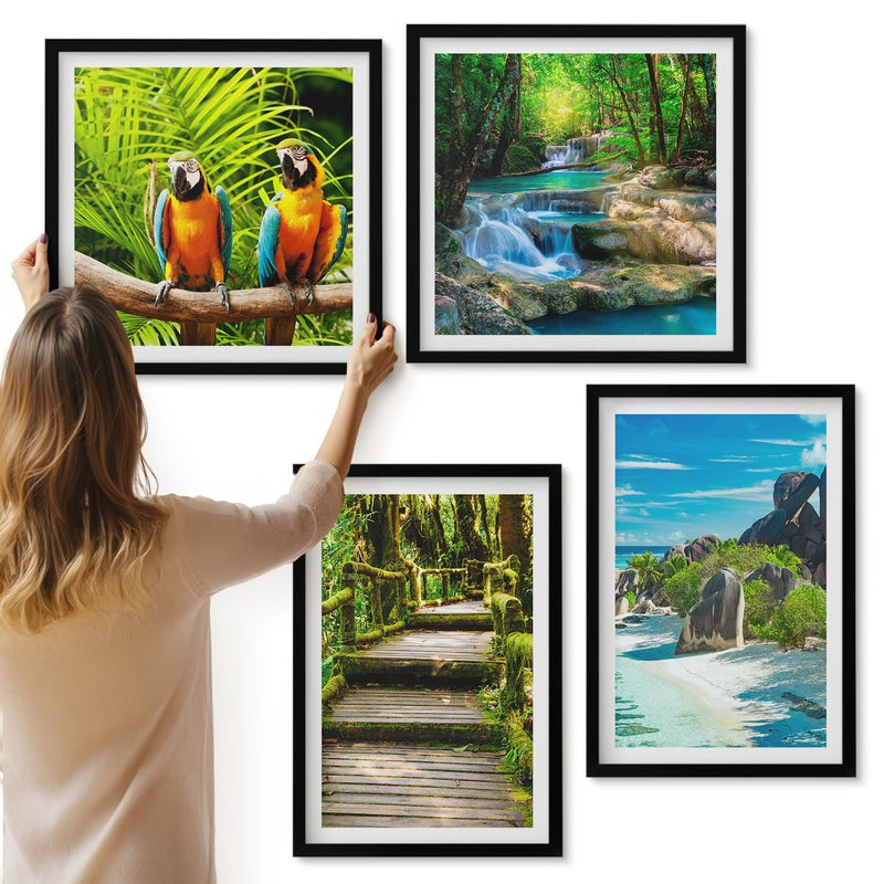 Galeria ścienna 4-częściowy komplet obrazów w czarnych ramach - Tropikalny las z wodospadem i kolorowe papugi - ArtPrintCave