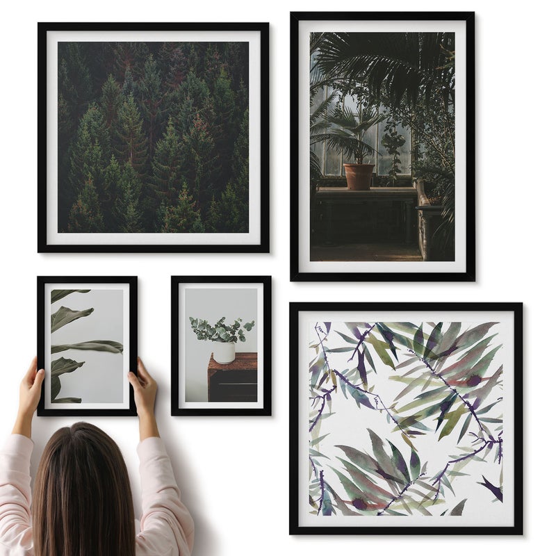 Galeria ścienna 5-częściowy komplet obrazów w czarnych ramach - Zielona oaza roślinne motywy i naturalne akcenty - ArtPrintCave