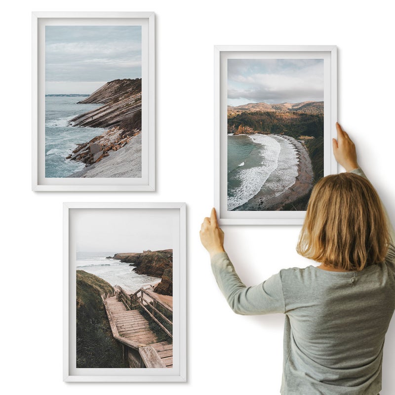 Galeria ścienna 3-częściowy komplet obrazów w białych ramach - Widoki nadmorskie z klifami i plażą pejzaże - ArtPrintCave
