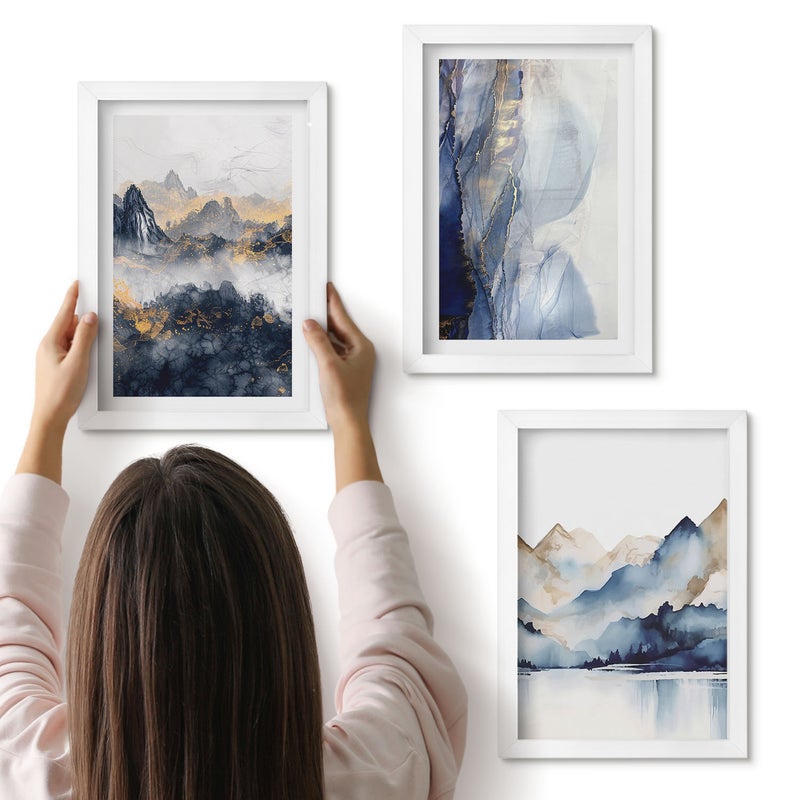 Galeria ścienna 3-częściowy komplet obrazów w białych ramach - Górskie krajobrazy z niebieskimi i szarymi tonami - ArtPrintCave