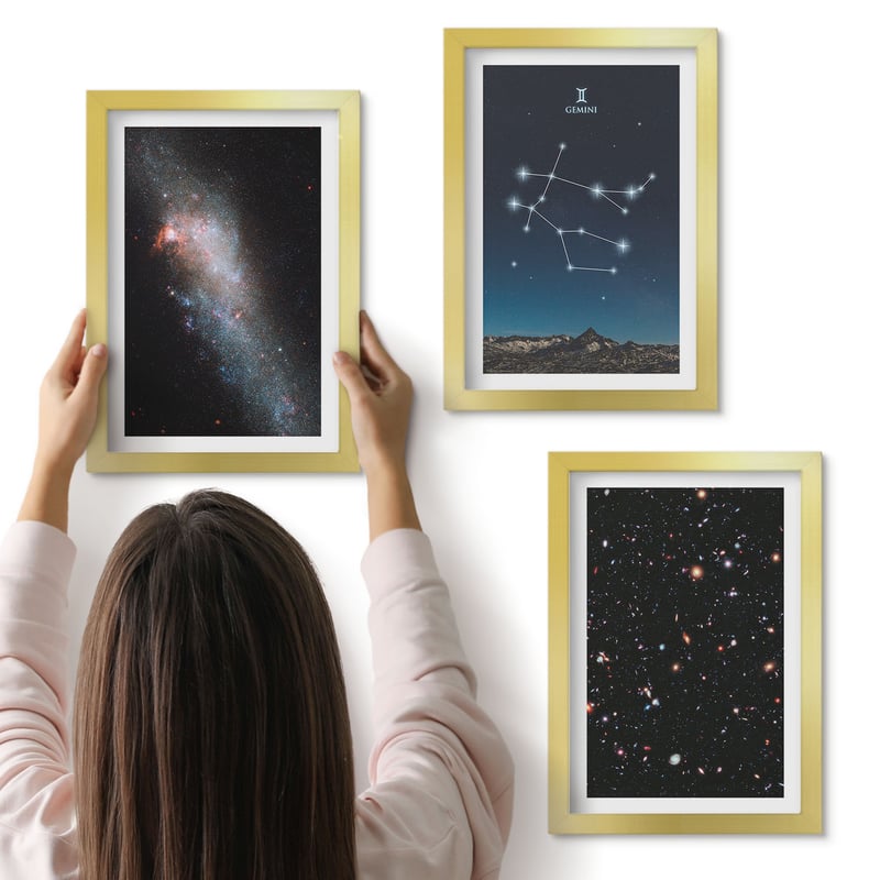 Galeria ścienna 3-częściowy komplet obrazów w złotych ramach - Znak zodiaku Bliźnięta galaktyka kosmos gwiazdy - ArtPrintCave