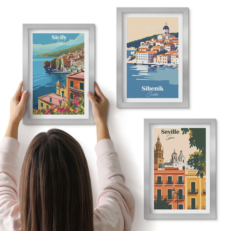 Galeria ścienna 3-częściowy komplet obrazów w srebrnych ramach - Krajobrazy miast europejskich z kolorowymi budynkami - ArtPrintCave