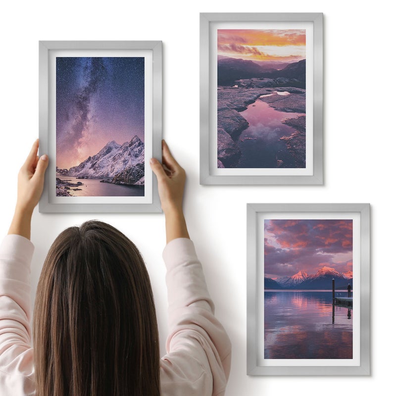 Galeria ścienna 3-częściowy komplet obrazów w srebrnych ramach - Góry i woda w pięknych naturalnych krajobrazach - ArtPrintCave