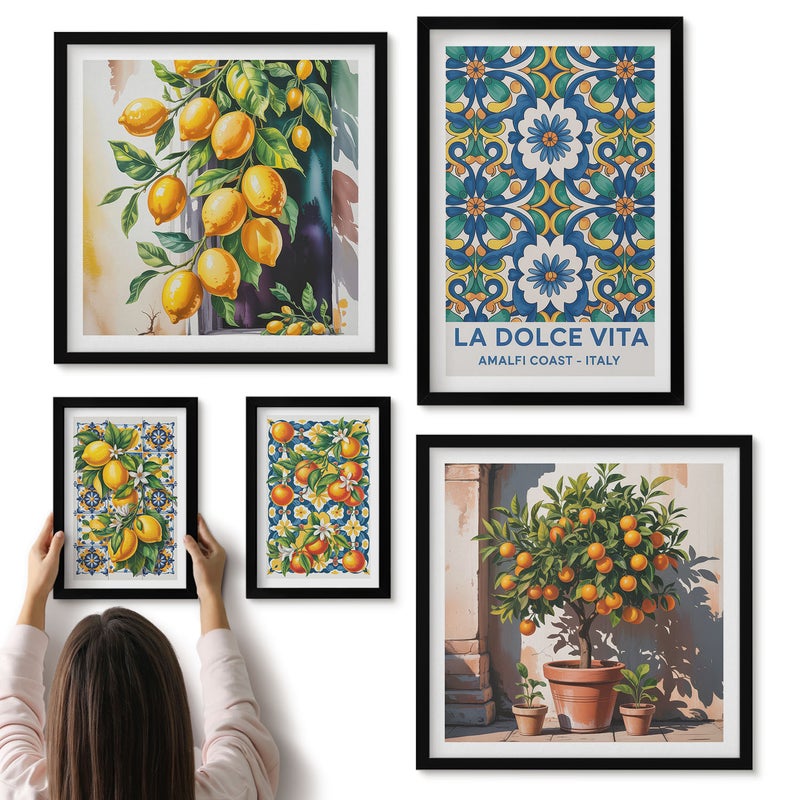 Galeria ścienna 5-częściowy komplet obrazów w czarnych ramach - Włoskie owoce cytrusowe styl Amalfi kolorowe dekoracje - ArtPrintCave