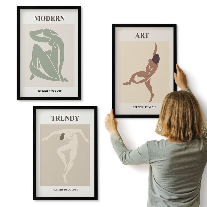 Galeria ścienna 3-częściowy komplet obrazów w czarnych ramach - Stylowe postacie w minimalistycznych odcieniach - ArtPrintCave