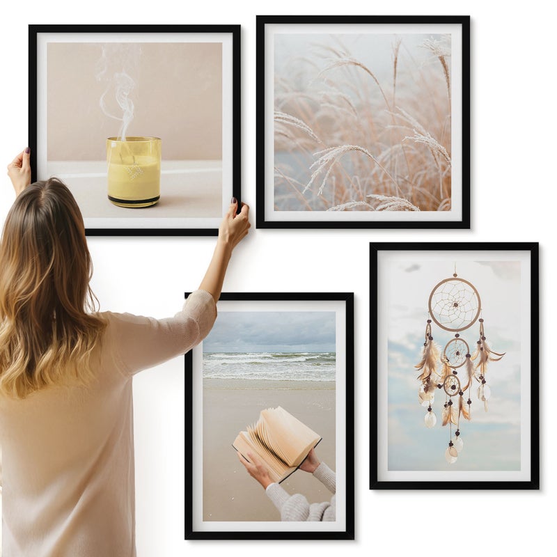 Galeria ścienna 4-częściowy komplet obrazów w czarnych ramach - Spokojne pejzaże delikatne letnie widoki styl boho - ArtPrintCave