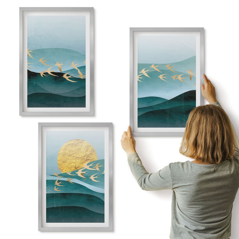Galeria ścienna 3-częściowy komplet obrazów w srebrnych ramach - Abstrakcyjne pejzaże fal słońca i lecących ptaków - ArtPrintCave