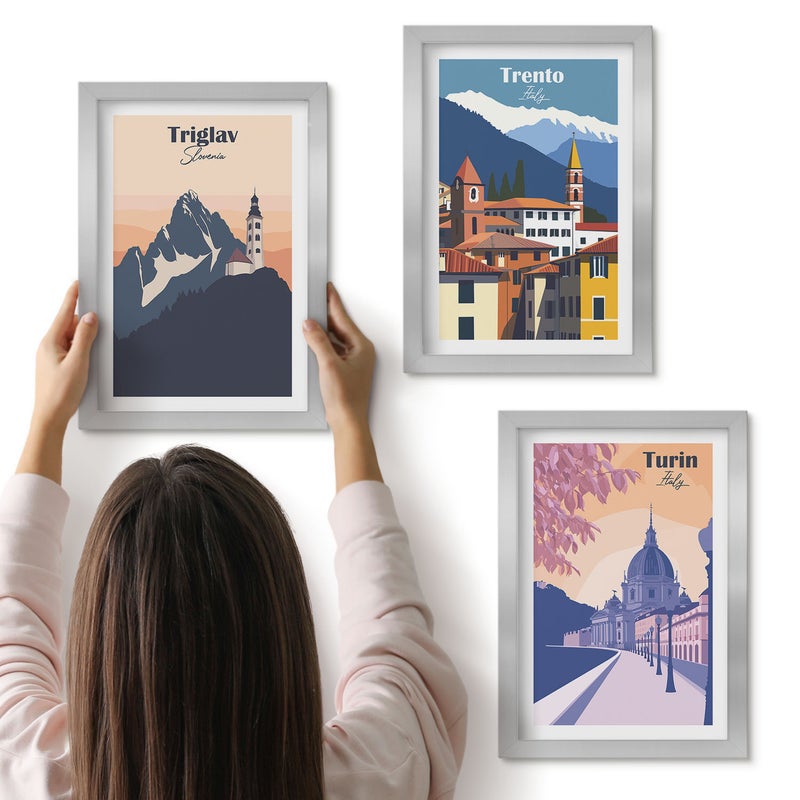 Galeria ścienna 3-częściowy komplet obrazów w srebrnych ramach - Góry i architektura retro kolorowe ilustracje - ArtPrintCave