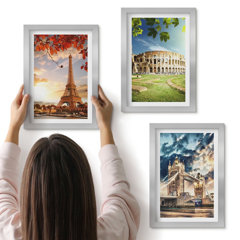 Galeria ścienna 3-częściowy komplet obrazów w srebrnych ramach - Zabytki Europy w ciepłych kolorach krajobrazu - ArtPrintCave