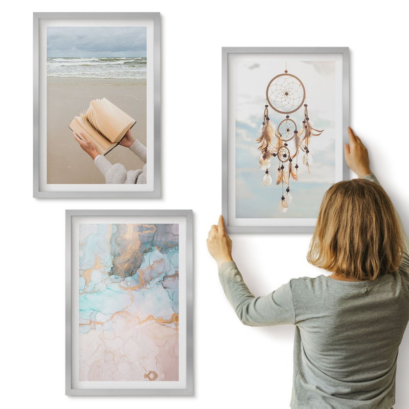 Galeria ścienna 3-częściowy komplet obrazów w srebrnych ramach - Abstrakcja morze czytanie książki i łapacz snów boho - ArtPrintCave