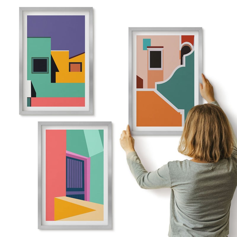 Galeria ścienna 3-częściowy komplet obrazów w srebrnych ramach - Kolorowe ilustracje miasta w stylu nowoczesnym - ArtPrintCave