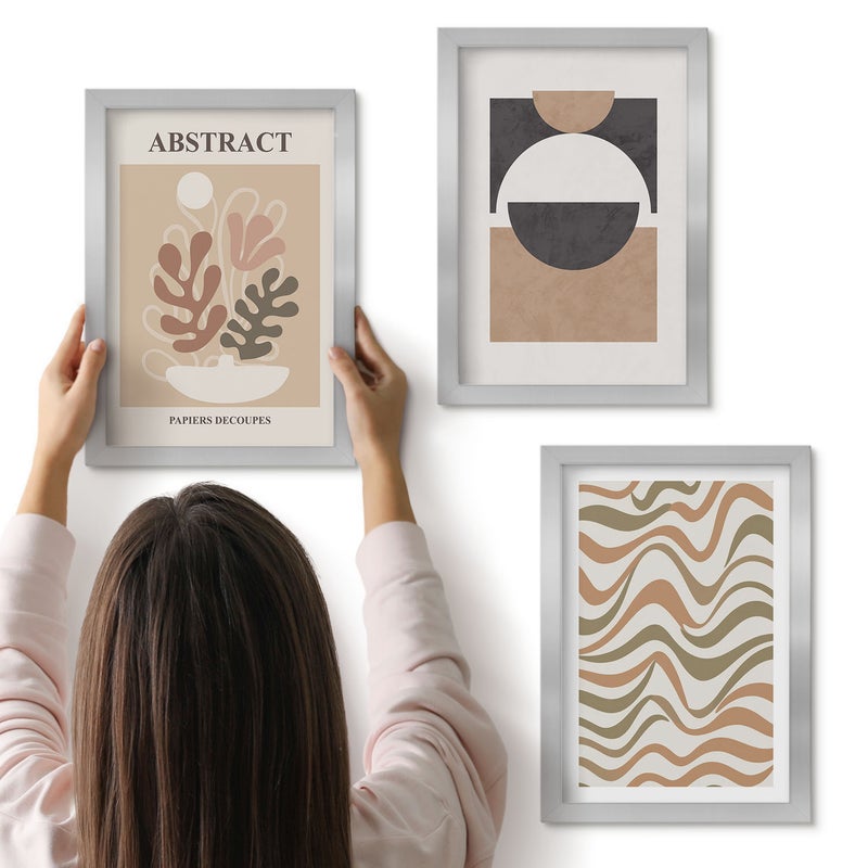 Galeria ścienna 3-częściowy komplet obrazów w srebrnych ramach - Abstrakcyjne kształty i wzory w stonowanej kolorystyce - ArtPrintCave