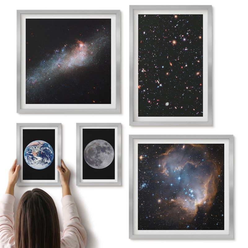 Galeria ścienna 5-częściowy komplet obrazów w srebrnych ramach - Kosmiczne pejzaże galaktyki i układu słonecznego - ArtPrintCave
