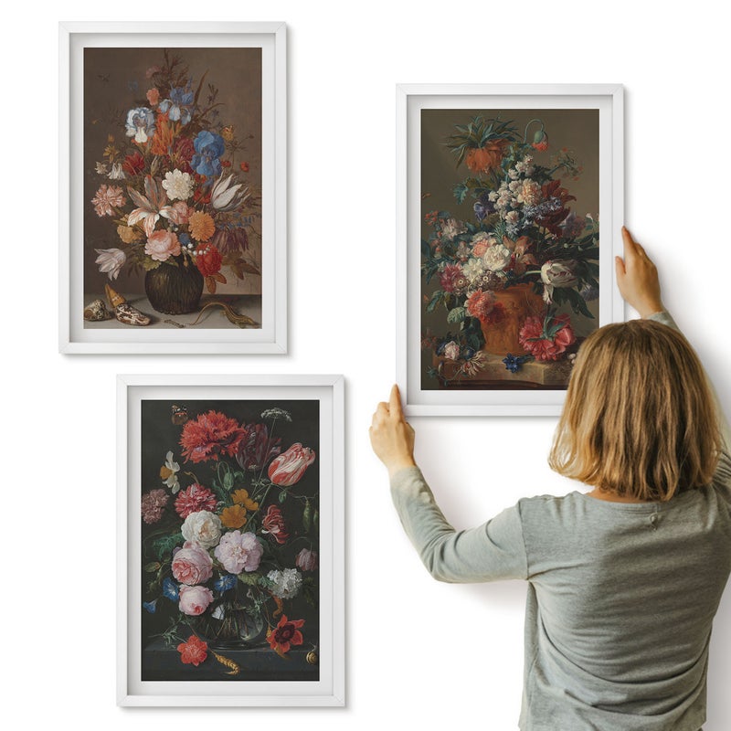 Galeria ścienna 3-częściowy komplet obrazów w białych ramach - Kwiaty w wazonach różnorodne kompozycje roślinne vintage - ArtPrintCave