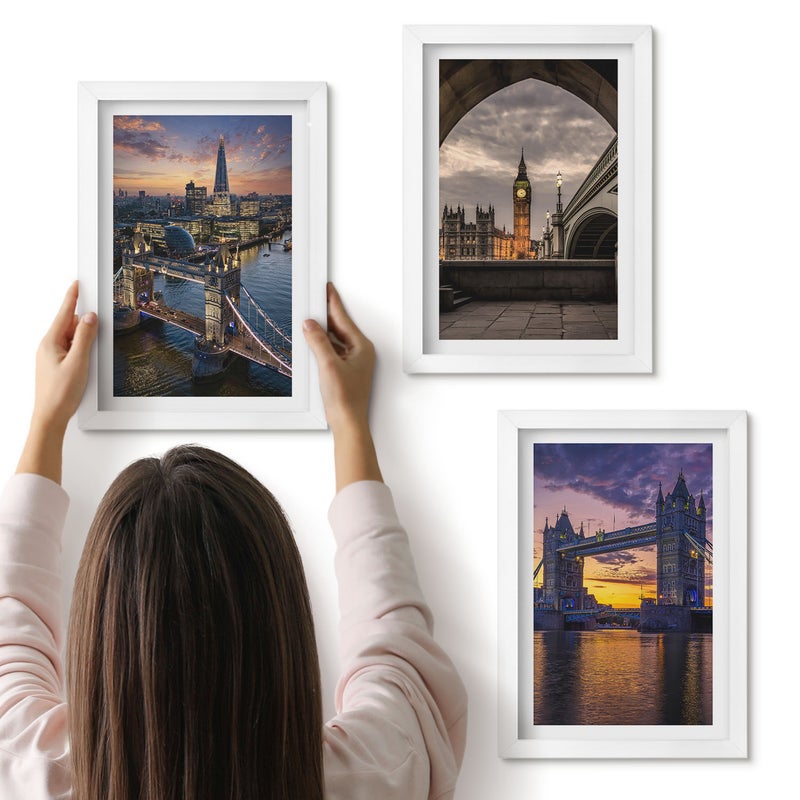 Galeria ścienna 3-częściowy komplet obrazów w białych ramach - Widoki miasta z mostami i wieżami zegarowymi - ArtPrintCave