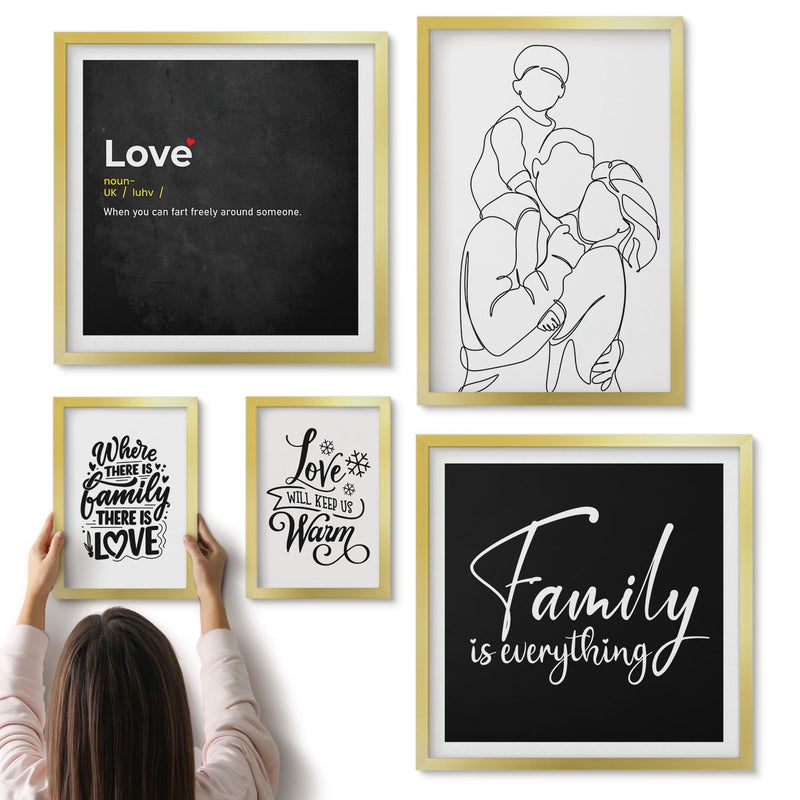 Galeria ścienna 5-częściowy komplet obrazów w złotych ramach - Rodzinne wartości miłości i bliskości w minimalistycznym stylu - ArtPrintCave