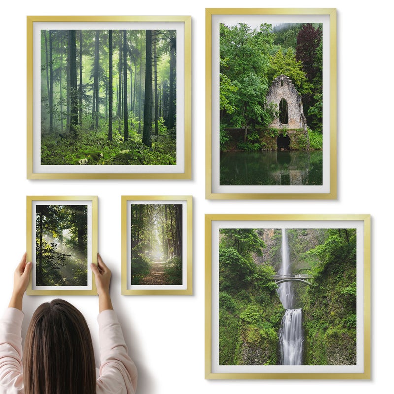 Galeria ścienna 5-częściowy komplet obrazów w złotych ramach - Zielone lasy i wodospady w naturalnym otoczeniu - ArtPrintCave