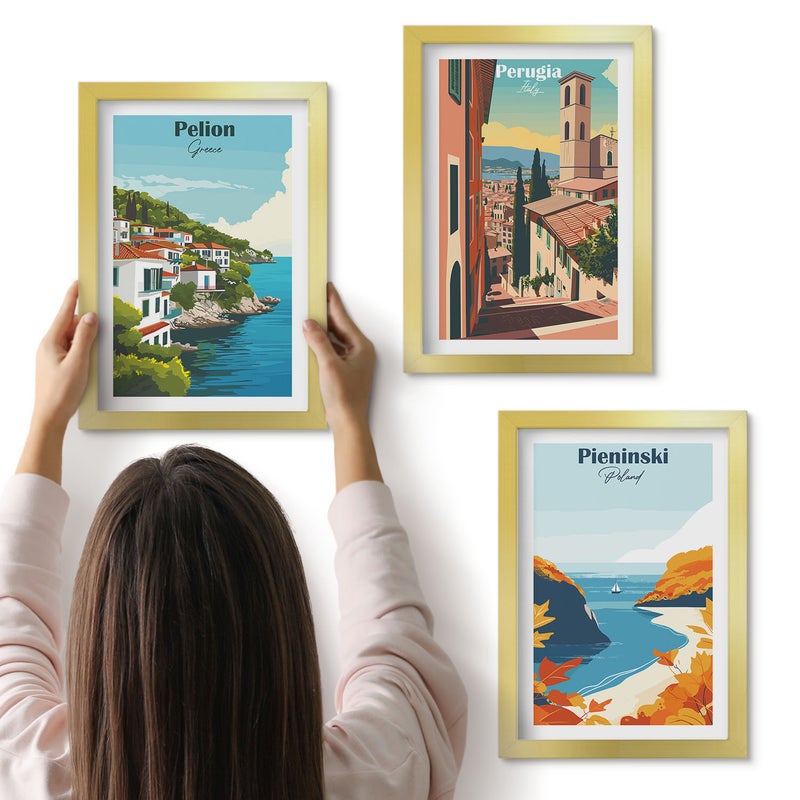 Galeria ścienna 3-częściowy komplet obrazów w złotych ramach - Malownicze krajobrazy w retro stylu - ArtPrintCave