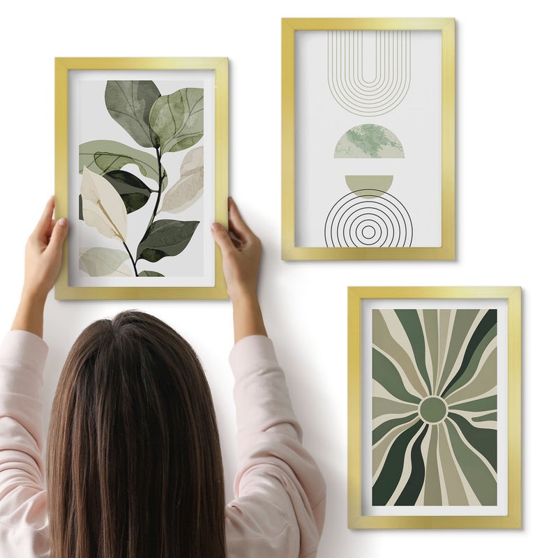 Galeria ścienna 3-częściowy komplet obrazów w złotych ramach - Roślinne motywy z geometrycznymi kształtami w zieleni - ArtPrintCave