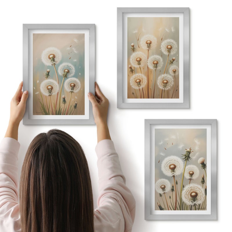 Galeria ścienna 3-częściowy komplet obrazów w srebrnych ramach - Kwiaty dmuchawców na tle pastelowych kolorów - ArtPrintCave