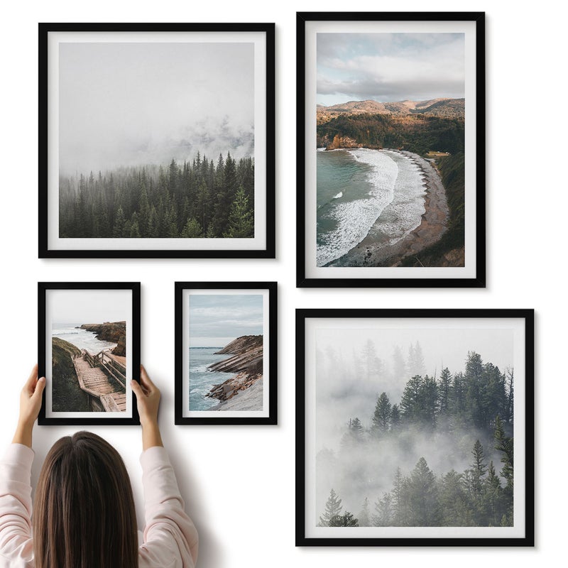 Galeria ścienna 5-częściowy komplet obrazów w czarnych ramach - Krajobrazy nadmorskie z lasami i wzgórzami górskimi - ArtPrintCave