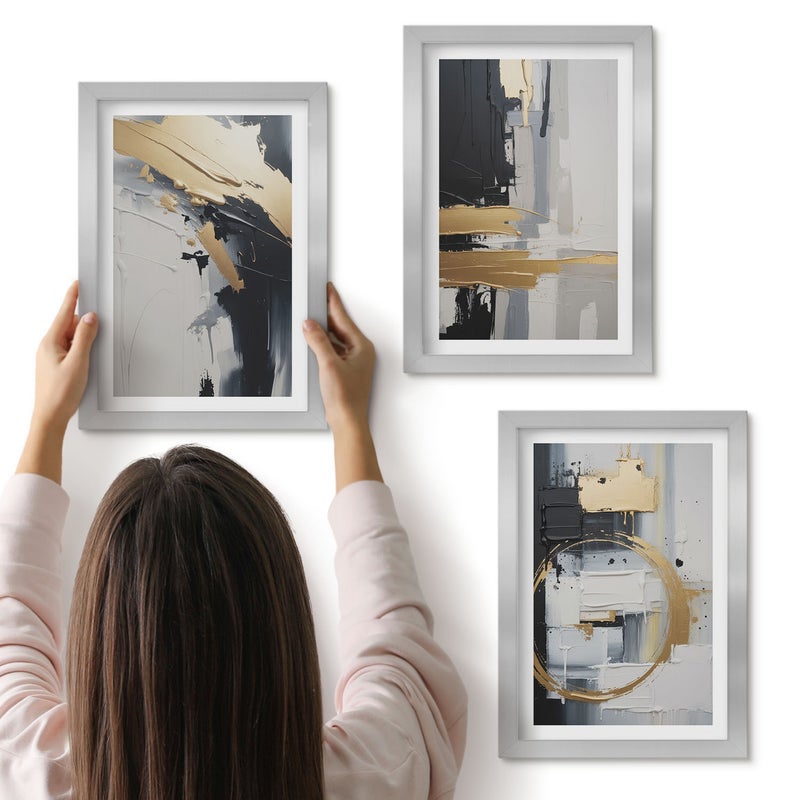 Galeria ścienna 3-częściowy komplet obrazów w srebrnych ramach - Abstrakcyjne kompozycje malarskie w czerni i bieli - ArtPrintCave