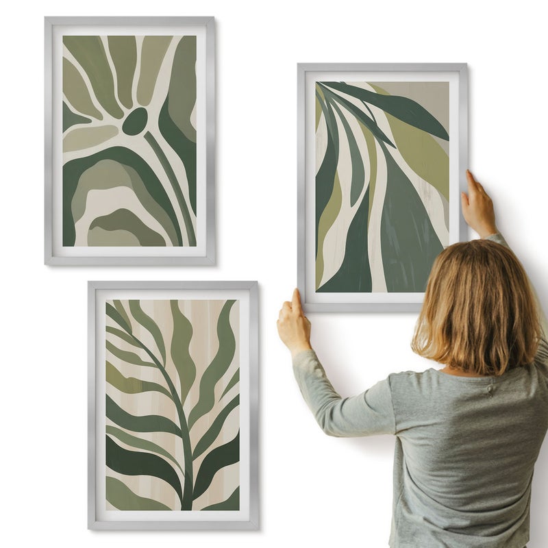 Galeria ścienna 3-częściowy komplet obrazów w srebrnych ramach - Malowane ilustracje liście w odcieniach zieleni - ArtPrintCave