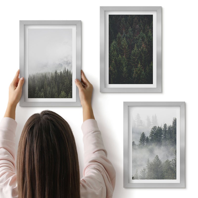 Galeria ścienna 3-częściowy komplet obrazów w srebrnych ramach - Zielone lasy w mglistym otoczeniu natury - ArtPrintCave