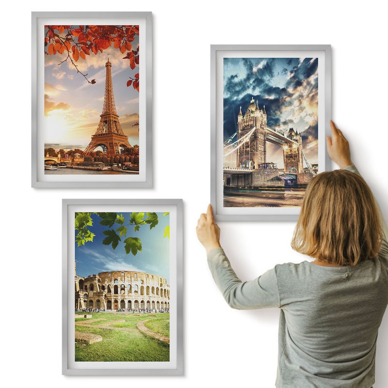 Galeria ścienna 3-częściowy komplet obrazów w srebrnych ramach - Zabytki Europy w ciepłych kolorach krajobrazu - ArtPrintCave
