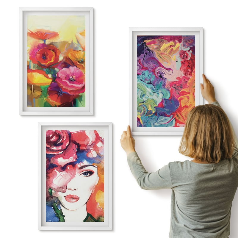 Galeria ścienna 3-częściowy komplet obrazów w białych ramach - Kwiaty w intensywnych kolorach portret kobiety abstrakcja - ArtPrintCave
