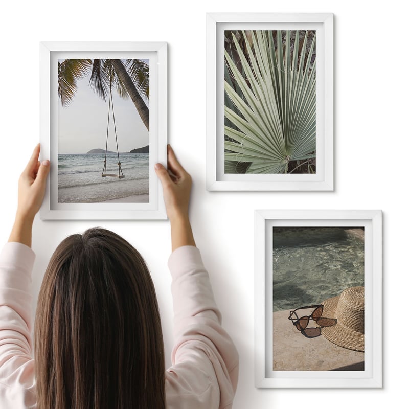 Galeria ścienna 3-częściowy komplet obrazów w białych ramach - Plaża z huśtawką liść palmy wakacje - ArtPrintCave