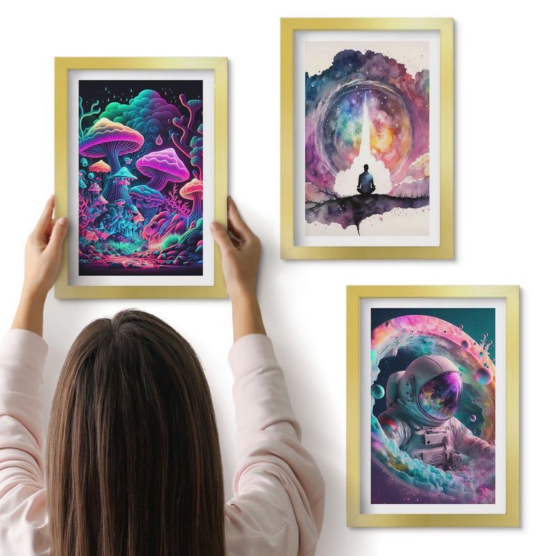 Galeria ścienna 3-częściowy komplet obrazów w złotych ramach - Kolorowe ilustracje w stylu fantasy sztuka - ArtPrintCave