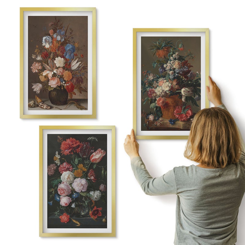 Galeria ścienna 3-częściowy komplet obrazów w złotych ramach - Kwiaty w wazonach różnorodne kompozycje roślinne vintage - ArtPrintCave