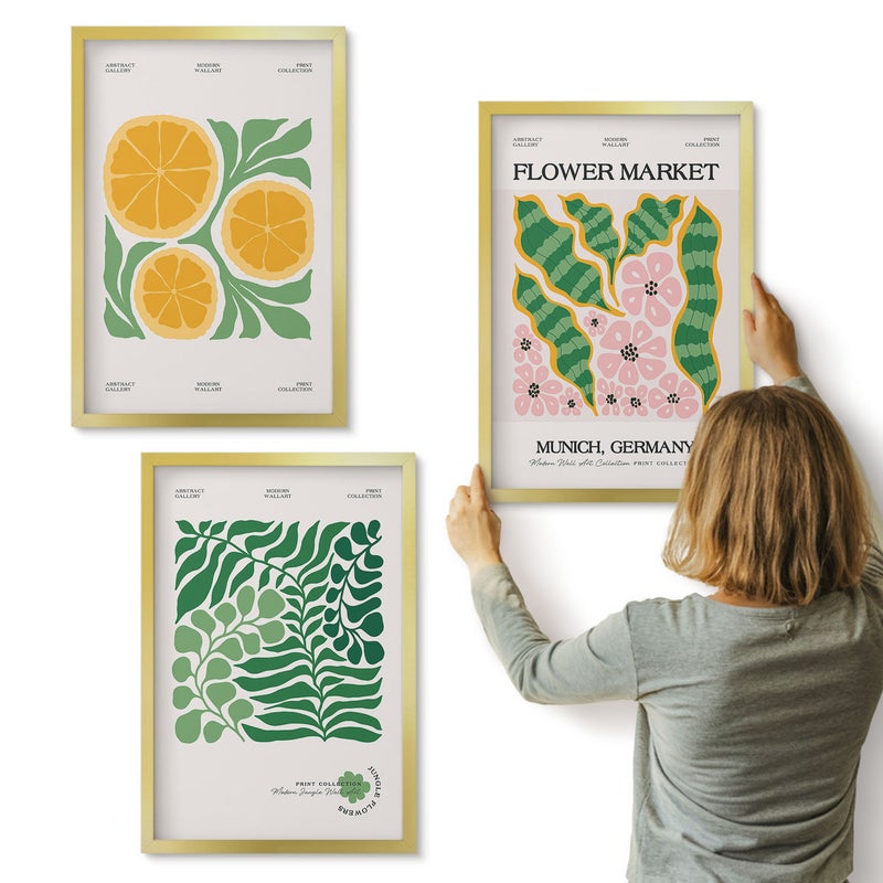 Galeria ścienna 3-częściowy komplet obrazów w złotych ramach - Motywy owocowe i roślinne w pastelowych kolorach postery - ArtPrintCave