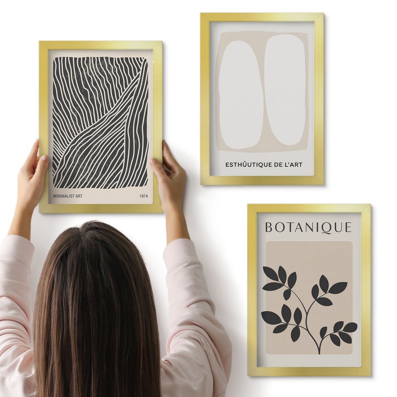 Galeria ścienna 3-częściowy komplet obrazów w złotych ramach - Wzory roślinne i minimalistyczne linie w neutralnych kolorach - ArtPrintCave