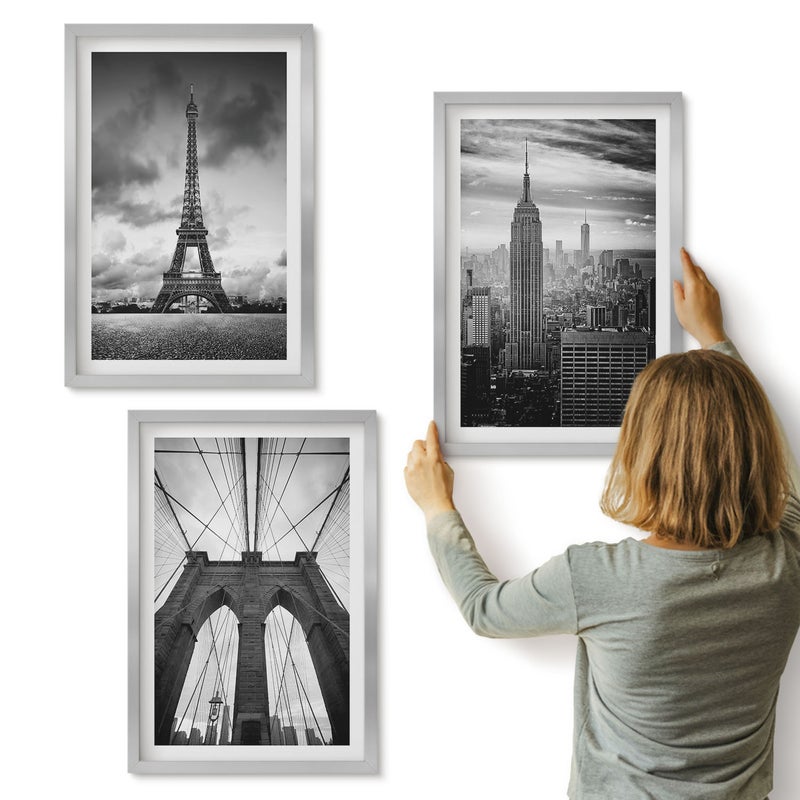 Galeria ścienna 3-częściowy komplet obrazów w srebrnych ramach - Wieże i mosty w monochromatycznych odcieniach - ArtPrintCave