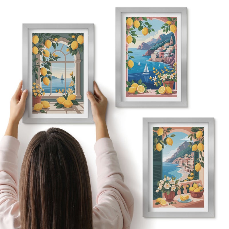 Galeria ścienna 3-częściowy komplet obrazów w srebrnych ramach - Widok na morze okna z włoskimi cytrynami - ArtPrintCave