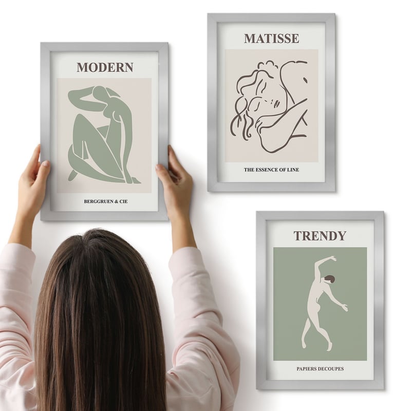 Galeria ścienna 3-częściowy komplet obrazów w srebrnych ramach - Stylowe postacie w minimalistycznych formach i kolorach - ArtPrintCave